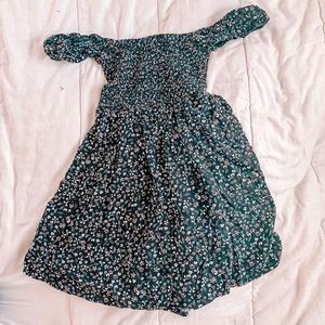 Off the shoulder vintage flower print dress